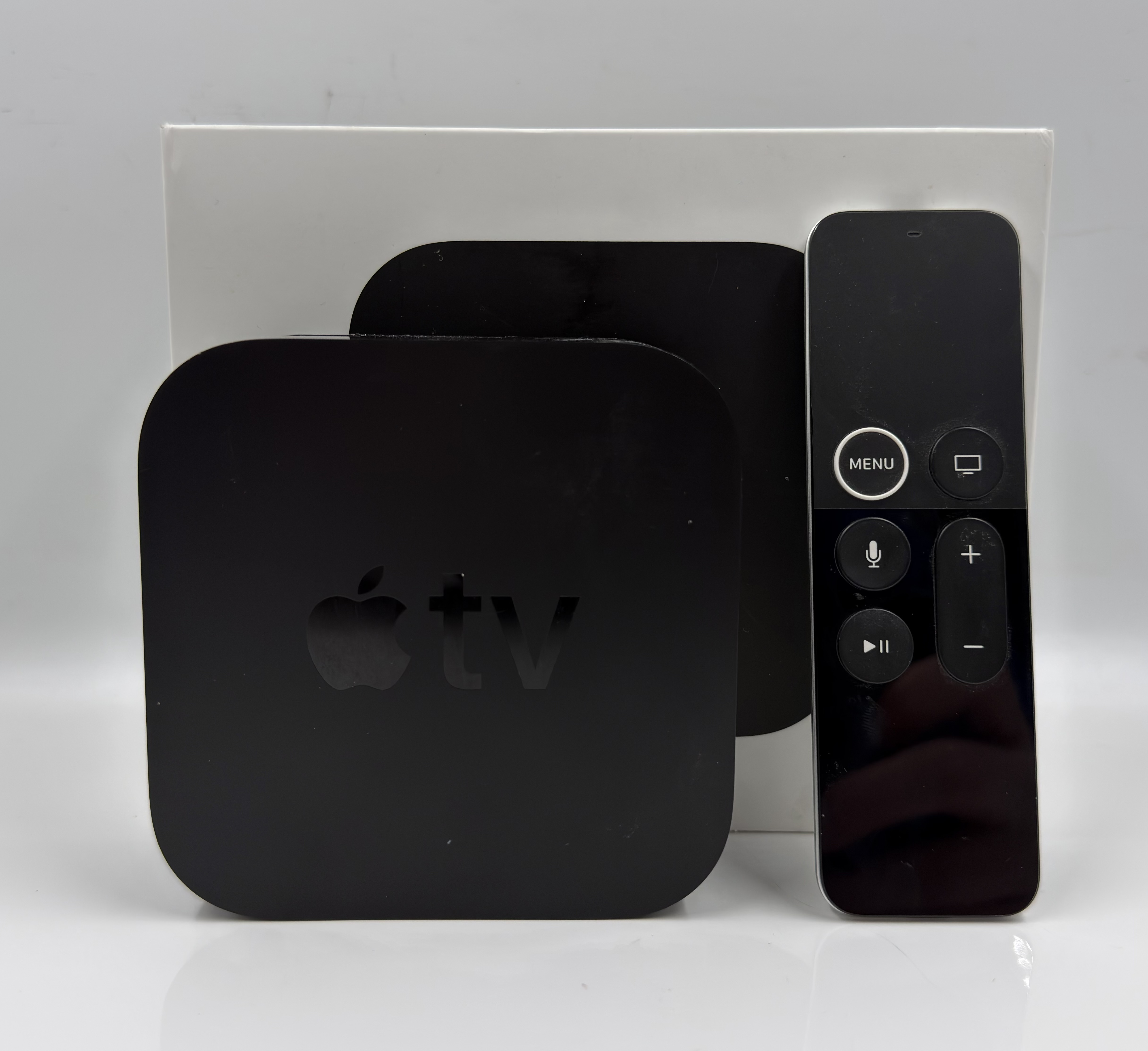 Pre-owned APPLE TV 4K 1ST GEN ( A1842 ) 32GB - BOXED WITH REMOTE